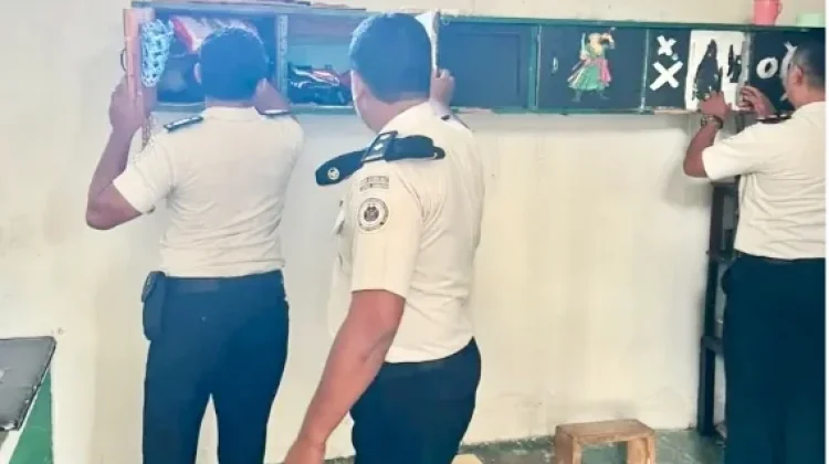 Razia Rutin, Petugas Lapas Kelas IIB Sanana Amankan Barang Milik Warga Binaan