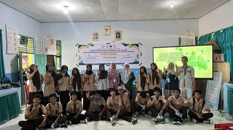 Cegah TB dan Bahaya Rokok, FKIK Unkhair Edukasi Pelajar SMA Negeri 3 Ternate