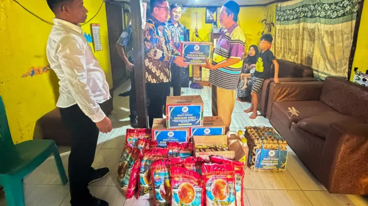 Kemenkum Malut Salurkan Bansos Sambut Hari Pengayoman ke-81