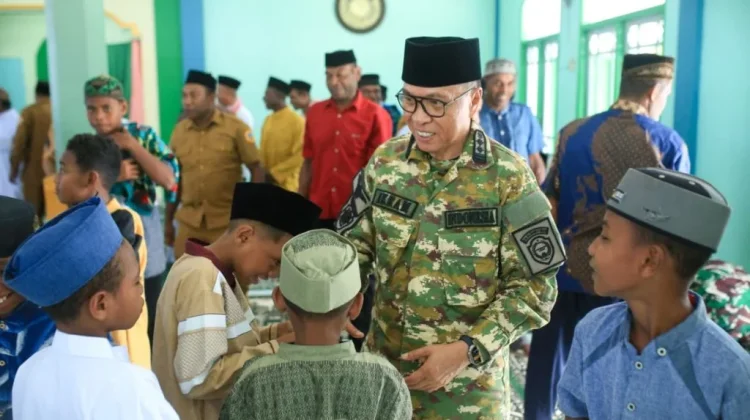 Warga Yeisowo Sambut Hangat Kedatangan Bupati Halteng