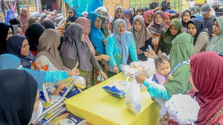 TP PKK Halteng Nilai Gerakan Pangan Murah Bantu Kebutuhan Warga