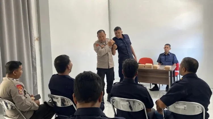 Lapas Labuha Tingkatkan Kemampuan Petugas lewat Pelatihan Pengawalan Narapidan