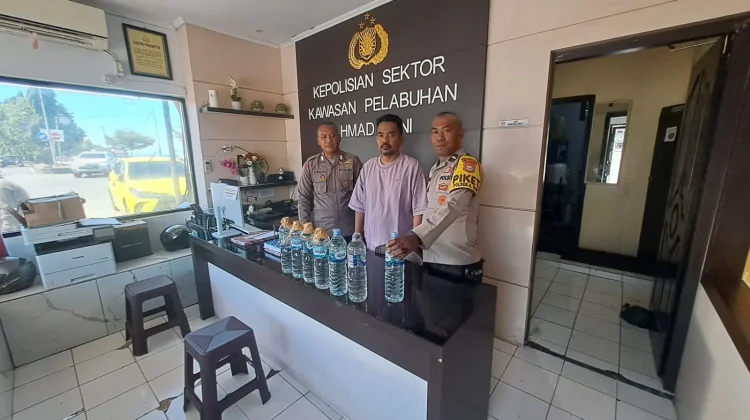 Polsek KP3 A Yani Kembali Gagalkan Penyelundupan Miras tak Bertuan