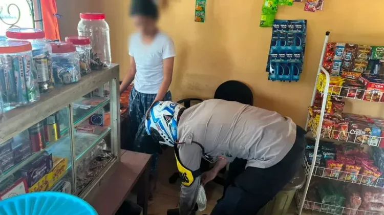 Polsek Pulau Bacan Amankan Tiga Kantong Miras Cap Tikus