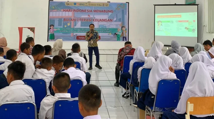 Program KEJAR Dipercepat, OJK Malut Sasar Pelajar SRMP 26 Kota Ternate