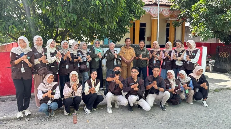 Olah Ikan Lokal Jadi Pangan Bergizi, Mahasiswa Unkhair Dampingi Warga Desa Galala