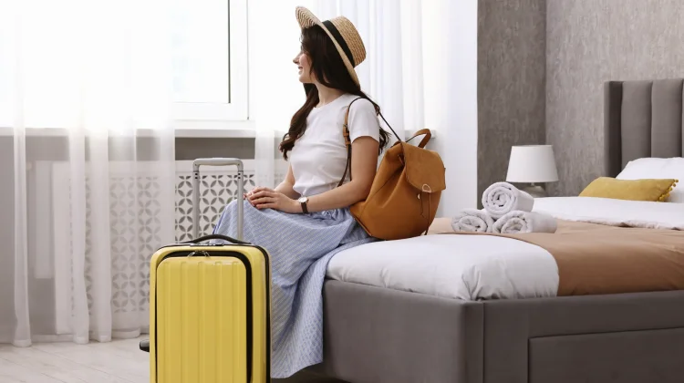 Agustus Penuh Libur, Ini Tips Rencanakan Staycation Hemat Kantong