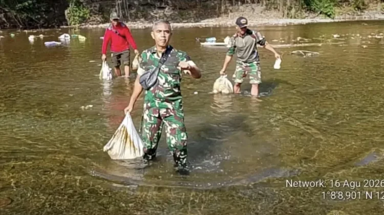 Koramil Wasile Bergerak Bersihkan Sampah Kali Chandra SP4