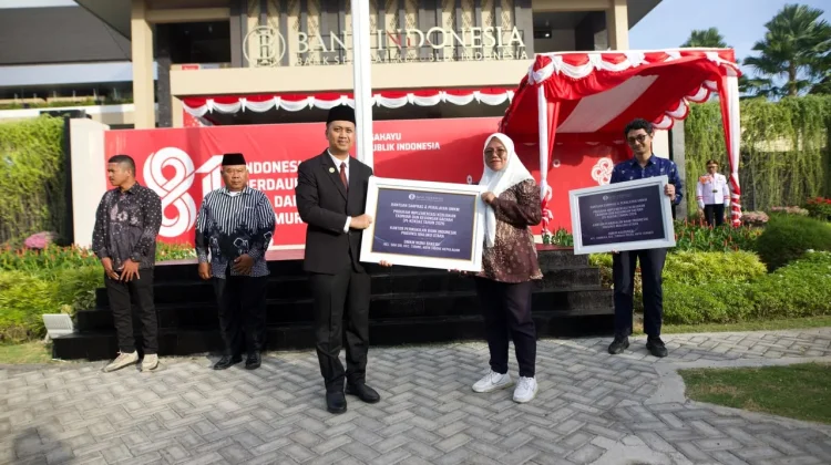 BI Maluku Utara Salurkan Bantuan Sarpras untuk UMKM, Petani, dan Nelayan