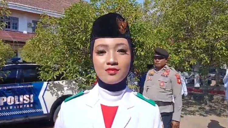Rahmawati Bangga Jadi Pembawa Baki Paskibraka Kota Tidore pada HUT Ke-81 RI