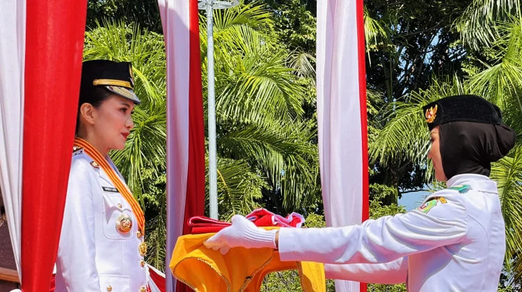 Gubernur Sherly Ajak Warga Rawat Persatuan di HUT ke-81 RI