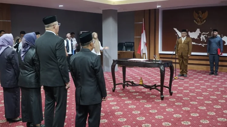 Sekprov Lantik 9 Pejabat, Pemprov Malut Benahi Struktur Birokrasi