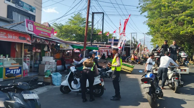 Satlantas Polres Ternate Tertibkan Parkir Liar di Kawasan Pasar