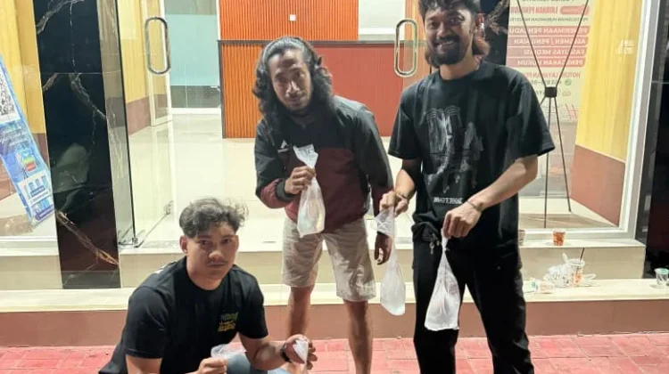 Tim URC Resmob Gamalama Amankan Puluhan Botol Miras di Ternate