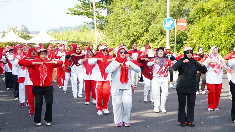 DWP Tidore Gelar Senam Bersama dan Galang Dana untuk Korban Gempa NTT