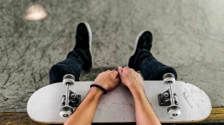 Mengenal Awal Sejarah Permainan Skateboard