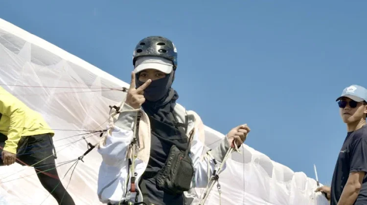 Shifa Damayanti, Perempuan Pertama Pilot Paralayang di Gamalama dan Gamkonora