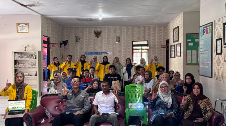 Mahasiswa Unkhair Edukasi Penggunaan Obat dan Kosmetik
