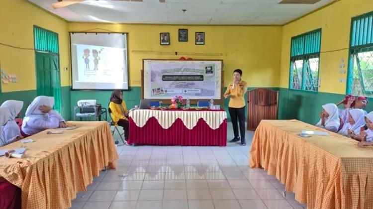 Cegah Resistensi Antibiotik, Puluhan Siswa SMP di Tidore Ikuti Edukasi Farmasi