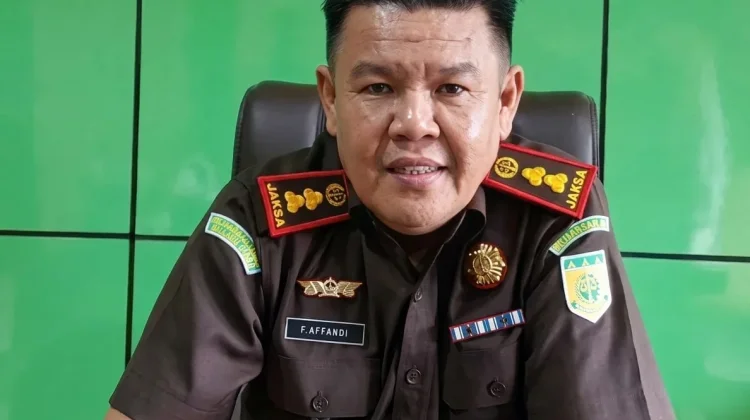 Kejari Haltim Ajak Warga Ikut Operasi Gratis Katarak-Hernia di Ternate