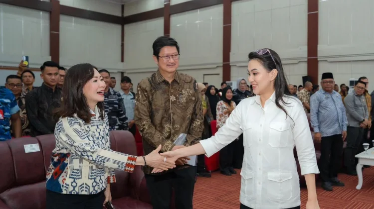 Gubernur Sherly Ajak Harita Nickel Ikut Bangun Jalan Lingkar Obi