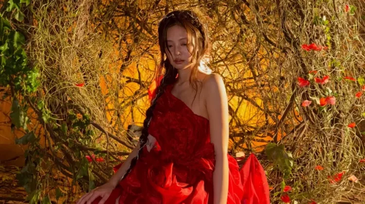 Jennie BLACKPINK Rilis Mini Album Terbaru 'Fallen Angel'