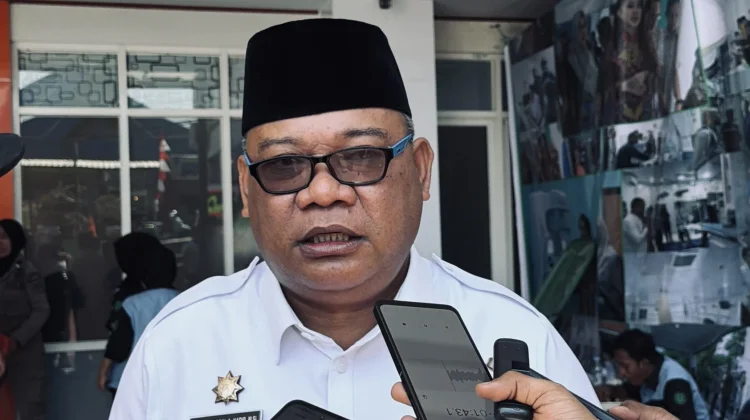 Karhutla Mengintai, Gubernur Sherly Tunjuk Sekprov Samsuddin Pimpin Satgas