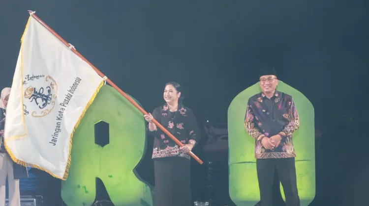 Pataka JKPI Diserahkan dari Ternate kepada Bandung