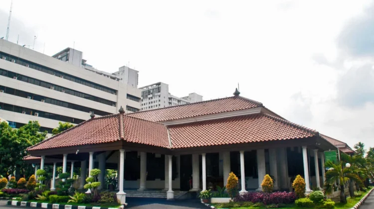 Hari Kunjung Perpustakaan, Mengenal Tiga Pustakawan Indonesia