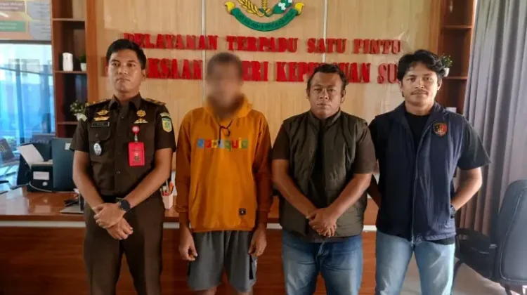 Tersangka JS Diserahkan ke Jaksa oleh Satreskrim Polres Sula
