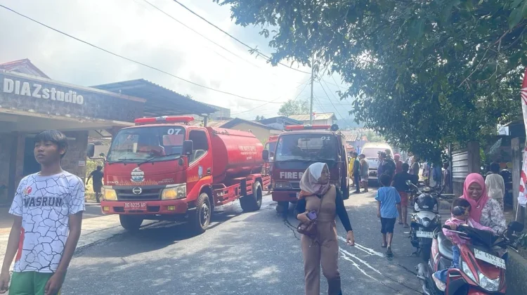 Satu Unit Rumah di Maliaro Ternate Dilalap Si Jago Merah