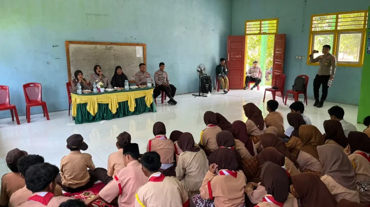 Pelajar di Halmahera Selatan Dibekali Bahaya Bullying dan Narkotika