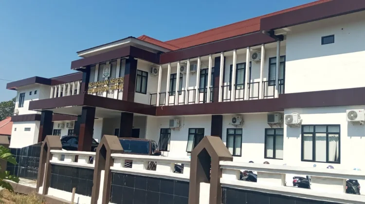 Praktisi Hukum Minta Kejari Halbar Periksa Semua Pihak dalam Kasus Bansos