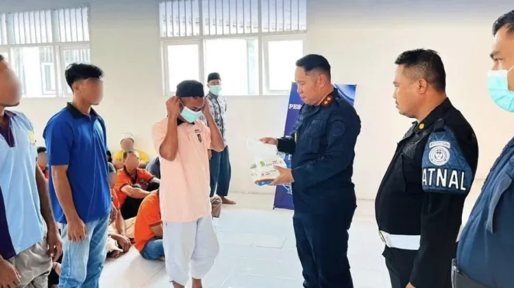 Antisipasi Erupsi Dukono, Lapas Tobelo Bagikan Masker kepada WBP