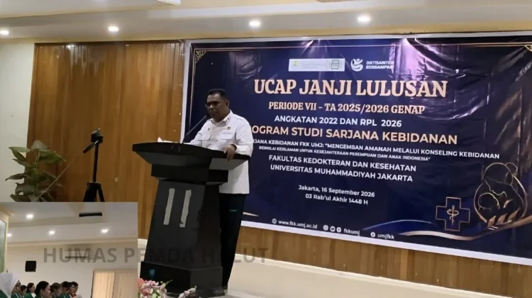 74 Mahasiswa Halut Ikuti Ucap Janji Kelulusan Sarjana Kebidanan