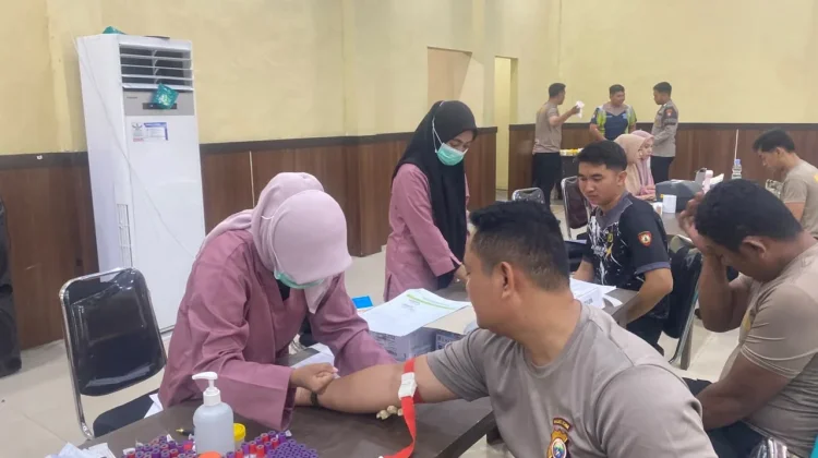 Personel Polres Ternate Jalani Pemeriksaan Kesehatan Berkala