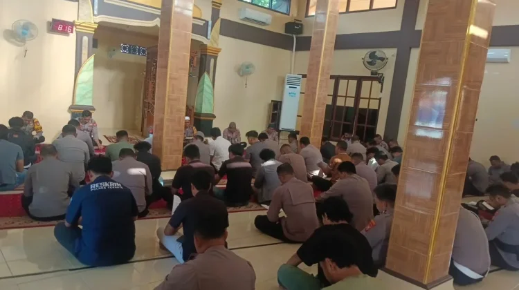 Polres Ternate Perkuat Karakter Personel dengan Binrohtal