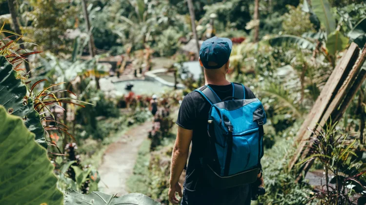Mengenal Silent Walking dan Manfaatnya