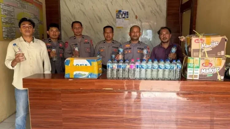 Tim Siber Polres Sula Berhasil Razia Ratusan Botol Miras Captikus