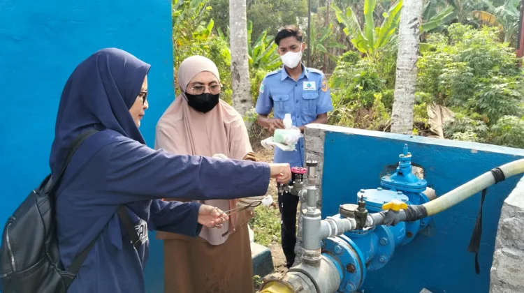 Pastikan Layak Dikonsumsi, Perumda Ake Mayora Uji Kualitas Air Minum
