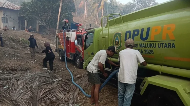 Karhutla di Gusale dan Kaiyasa, PUPR Malut Kerahkan Personil