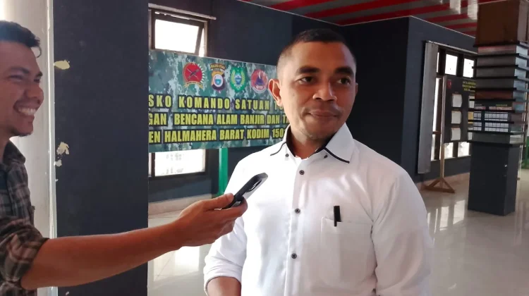 Pemda Halbar Berhentikan sementara Dua Kepala Desa Terkait Konflik Tapal Batas