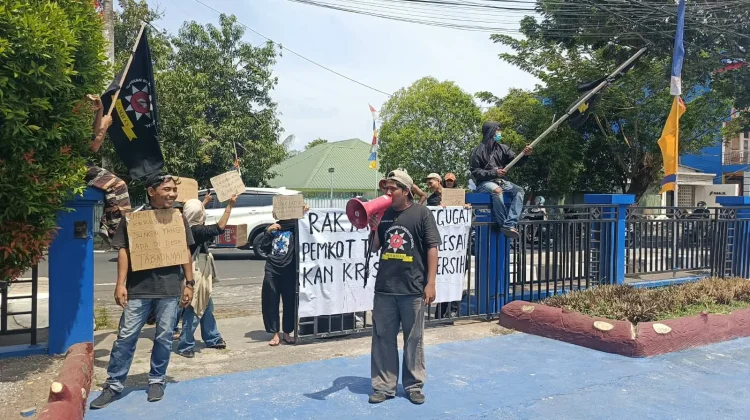 GAMHAS Ternate Desak Pemerintah Selesaikan Krisis Air Bersih