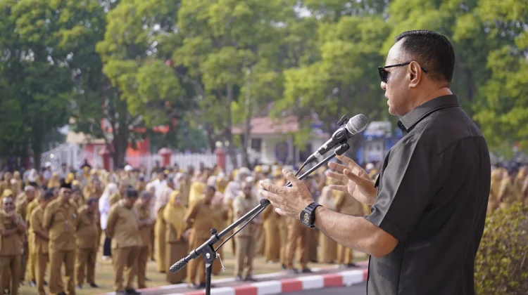 Wali Kota Tegaskan ASN Wajib Jadi Contoh Penerapan Pembatasan Aktivitas Jumat