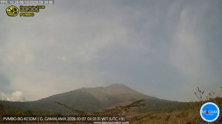 Pendaki Diimbau Tak Dekati Radius 1,5 Kilometer Kawah Puncak Gunung Gamalama