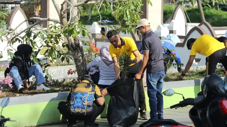Gerakan ASRI Polres Halteng. TNI dan Pemda