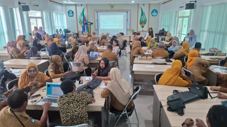 Puluhan Guru di Halsel Ikut Bimtek Bahasa Daerah