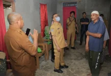 Bupati Halteng Blusukan Penerima RLH di Weda