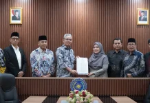 Ranita Jadi Rektor Perempuan Pertama di UMMU Ternate