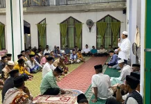 Bupati Haltim Ajak Warga Lawan Sampah saat Ramadan
